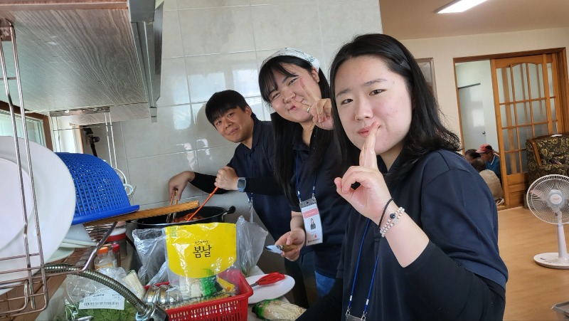 점심식사 준비.jpg